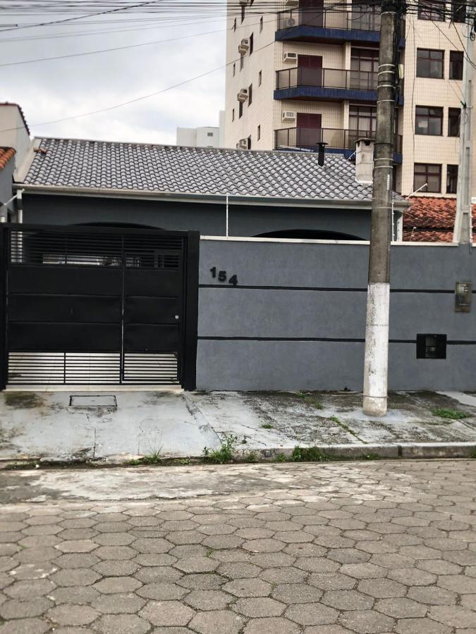Casa Na Martim De Sa - 50M Da Praia Com Piscina Caraguatatuba Eksteriør bilde